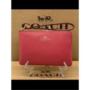 COACH Berry Coral Corner Zip Wristlet NWT Leather Clutch with Strap